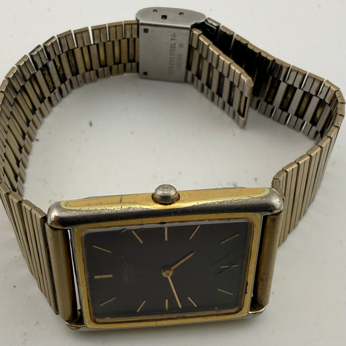 Vintage Seiko Quartz 6530-5550 Black Dial Gold Tone Watch (Fully Tested and working)- £10.00