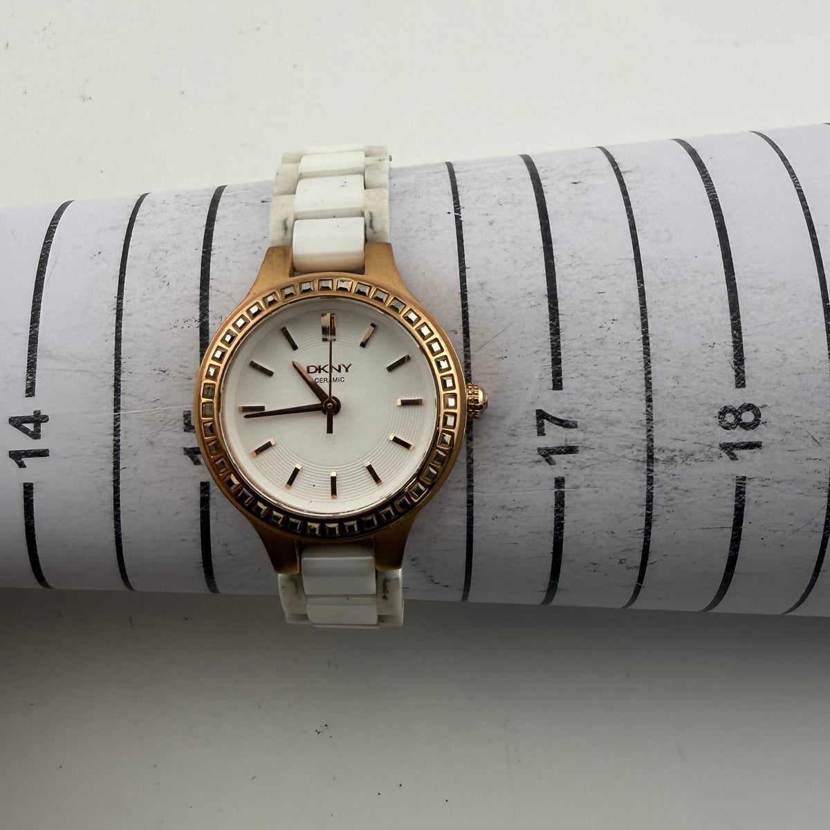 DKNY NY2251 Chambers Ladies White Ceramic Rose Gold Watch Fully Tested and Working- £25.00