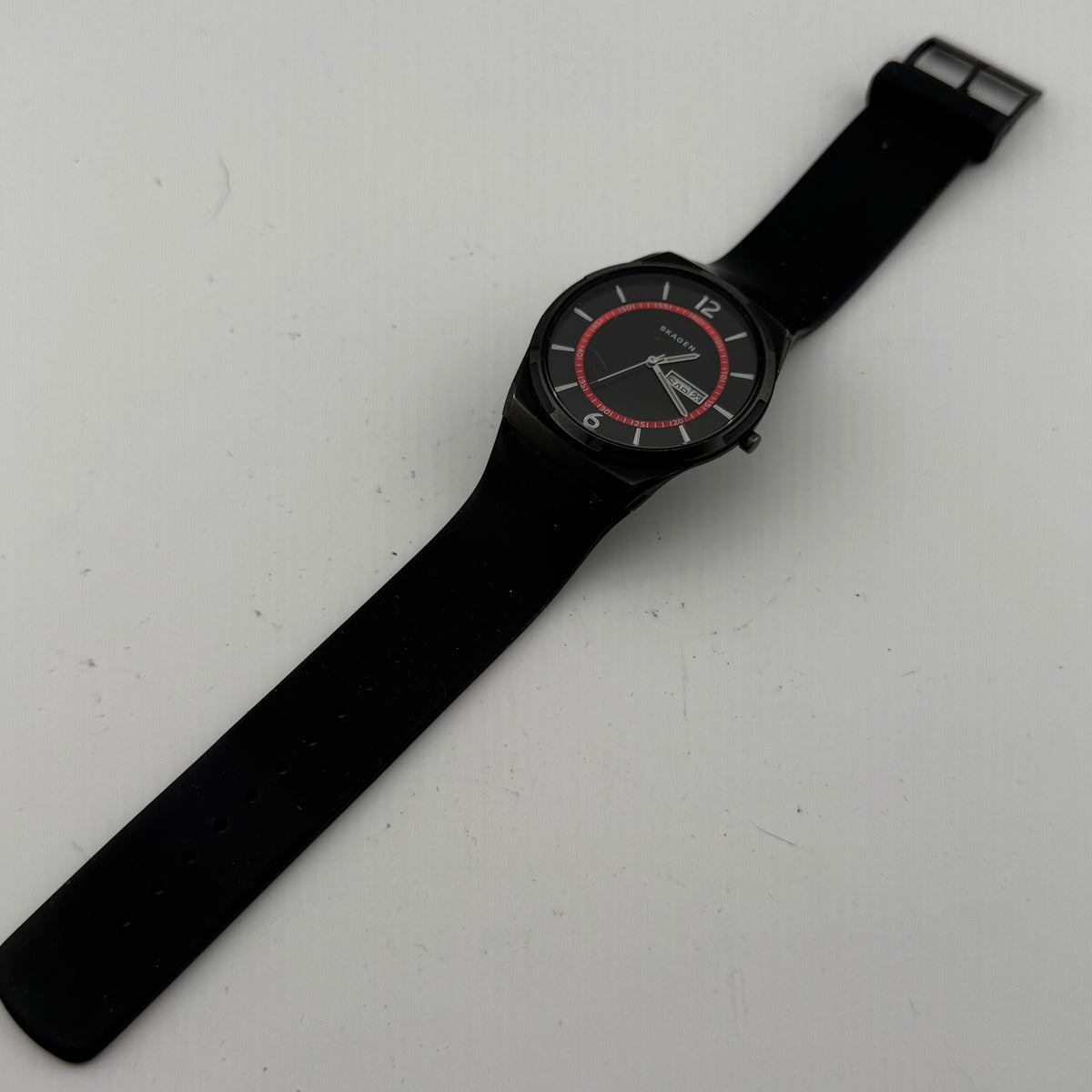 Skagen Melbye SKW6506 Gents Black Red Day Date Quartz Watch Fully Tested and Working- £35.00