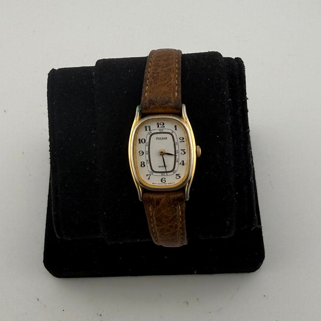 Vintage Pulsar V810-5690 Quartz Watch Gold Tone Arabic Dial Fully Tested and Working- £15.00