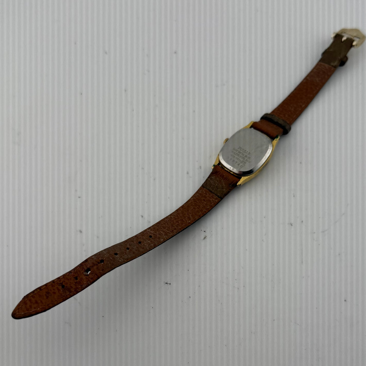 Vintage Pulsar V810-5690 Quartz Watch Gold Tone Arabic Dial Fully Tested and Working- £15.00