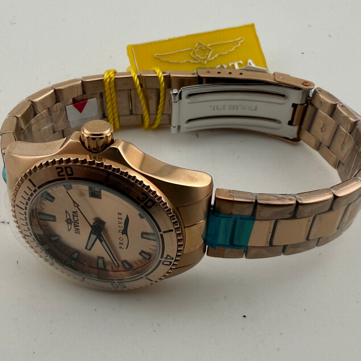 Invicta Pro Diver 21566 Rose Gold Ladies Quartz Watch Boxed (Fully Tested and working)- £75.00
