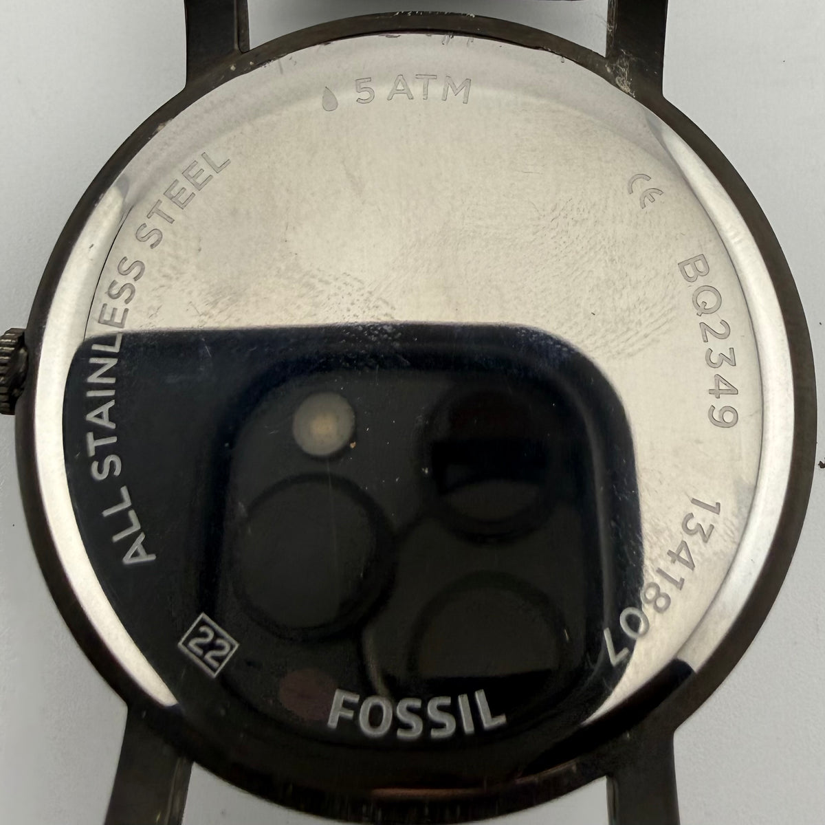 Fossil BQ2349 Men’s Minimalist Quartz Watch White Dial Blue Hands Leather Strap 46mm- £35.00