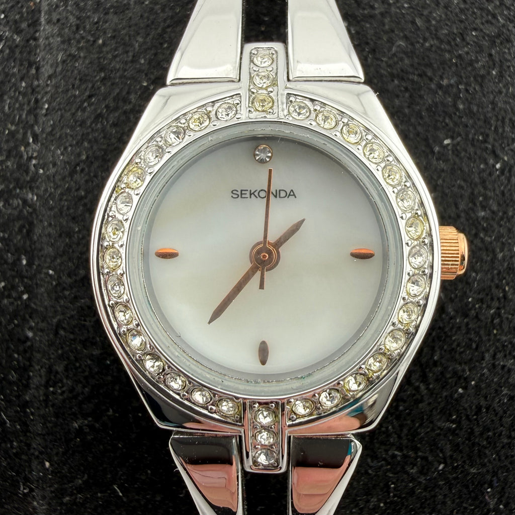 Sekonda 2004 AHT Ladies Crystal Set Silver Tone Quartz Watch Fully Tested and Working- £15.00