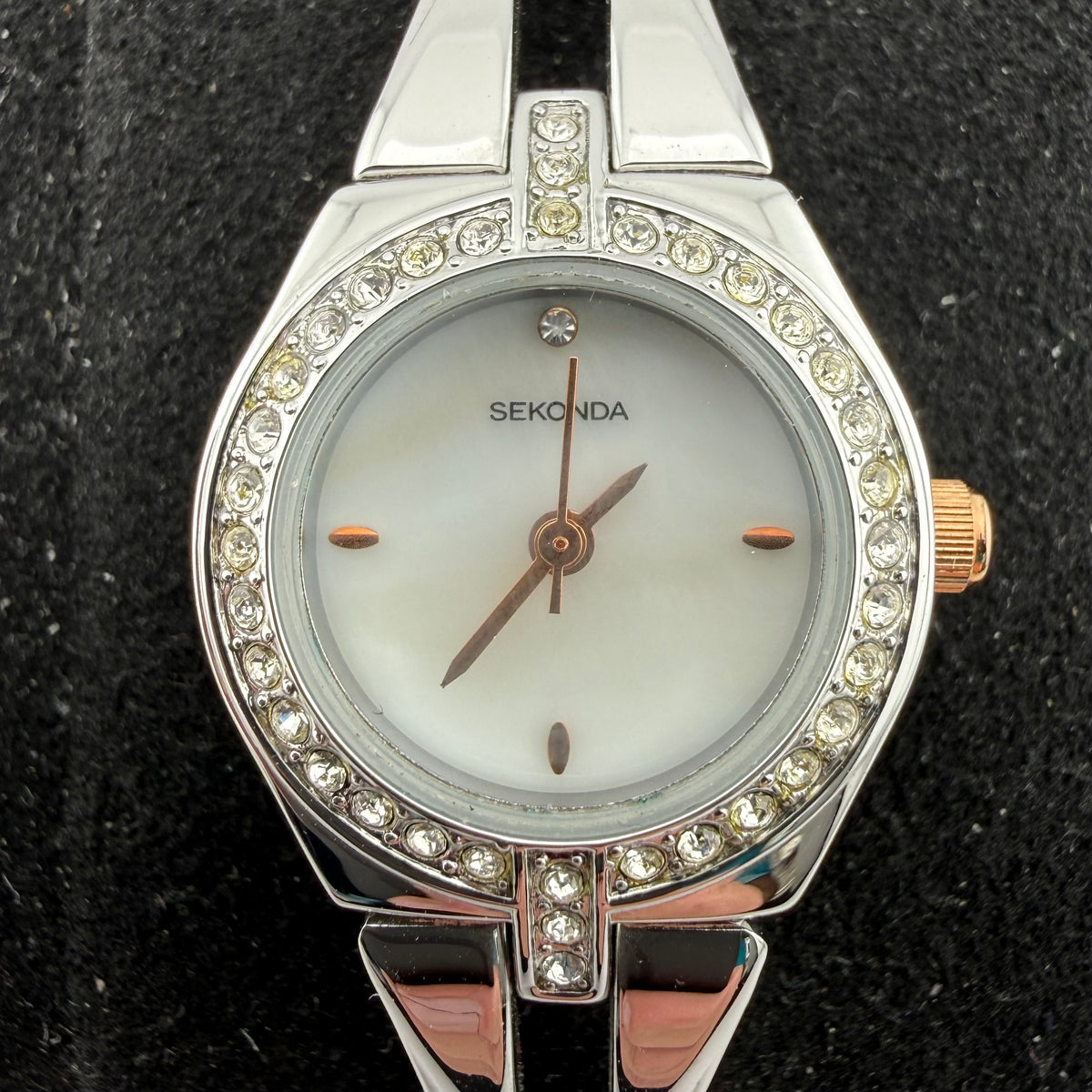 Sekonda 2004 AHT Ladies Crystal Set Silver Tone Quartz Watch Fully Tested and Working- £15.00