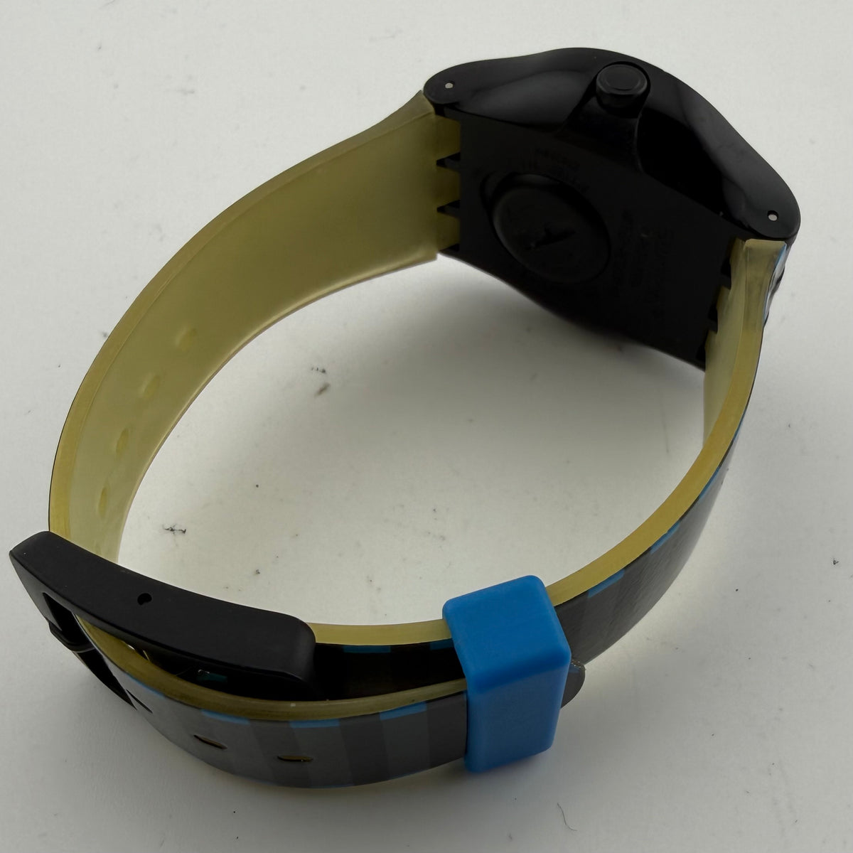 Swatch Swiss Black Blue Dial Silicone Strap Quartz Watch 38mm 2008 Fully Tested and Working-£15.00
