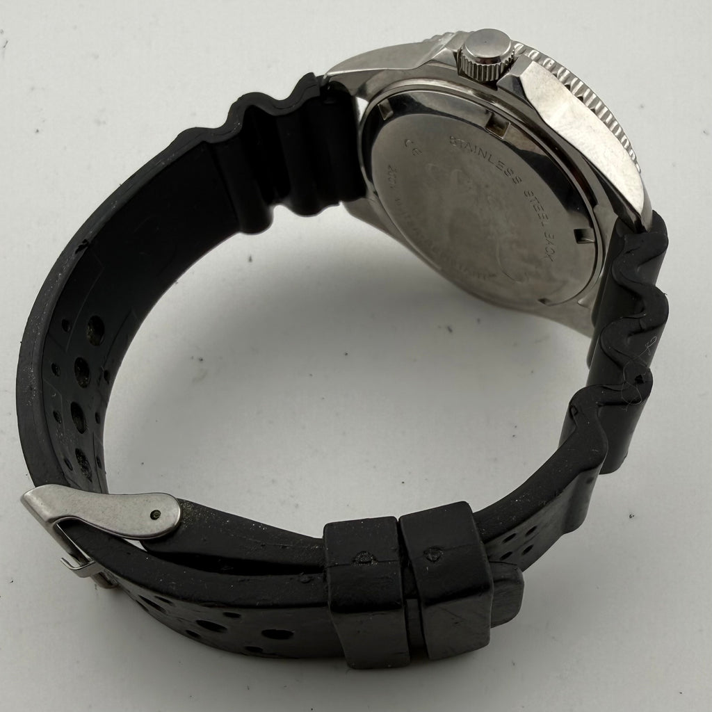Vintage Shark 200M Diver Quartz Day Date Pepsi Style Bezel Men’s Watch 46mm- £70.00
