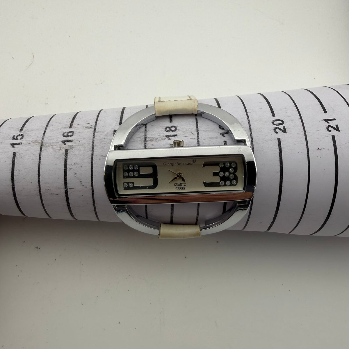 Giorgie Valentian 03888 Ladies Crystal Style Cuff Bangle Quartz Watch Fully Tested and Working