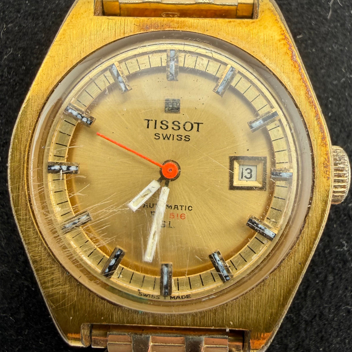 Vintage Tissot Swiss Mechanical Gold Tone Date Watch Fully Working