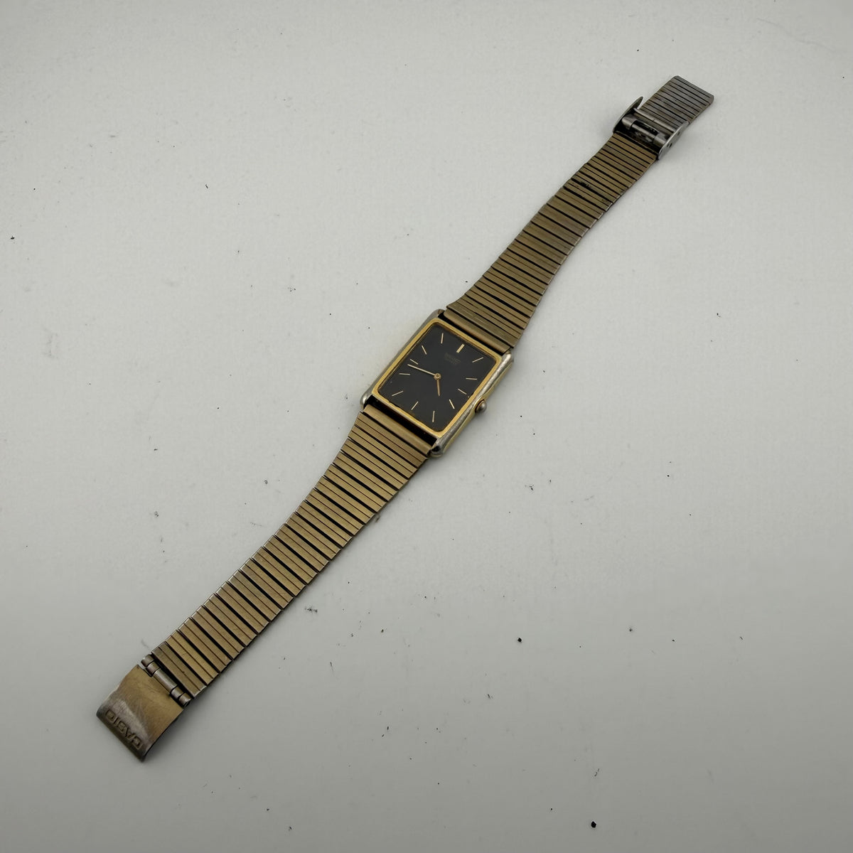 Vintage Seiko Quartz 6530-5550 Black Dial Gold Tone Watch (Fully Tested and working)- £10.00