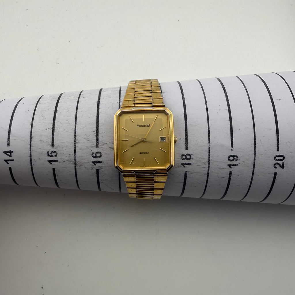 Vintage Accurist Gents Gold Tone Quartz Date Bracelet Watch Fully Tested and Working- £20.00