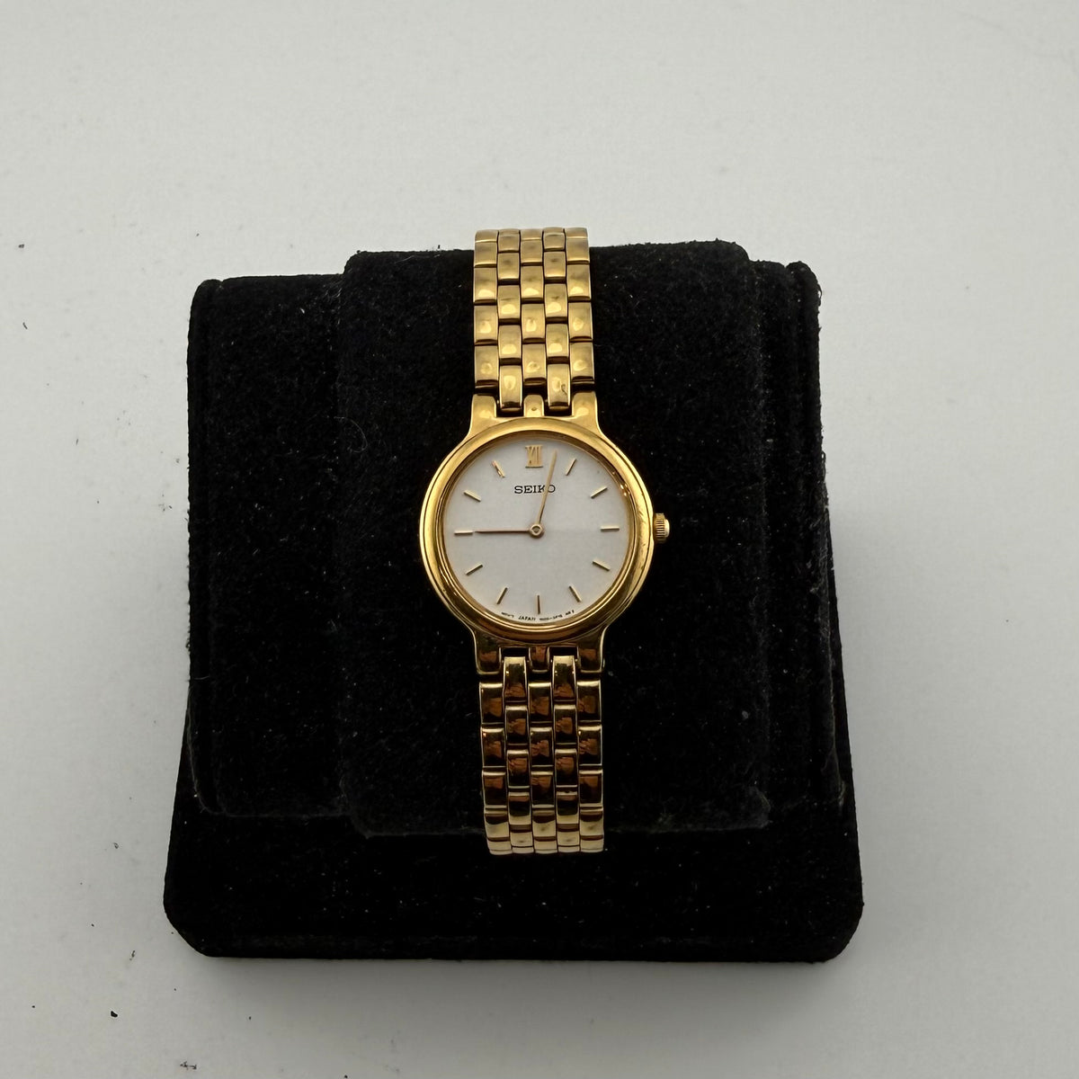 Seiko 1N00-1H90 Ladies Gold Tone Quartz Bracelet Watch Fully Tested and Working- £40.00