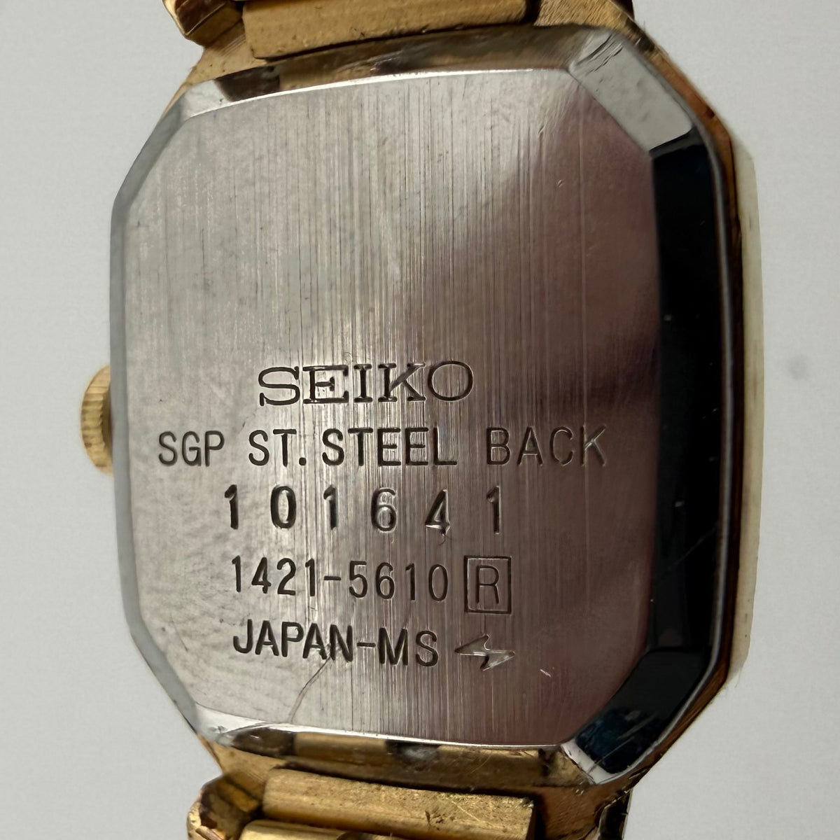 Vintage Seiko 1421-5610 Ladies Gold Tone Quartz Watch October 1981 20mm (Fully Tested and working)- £35.00