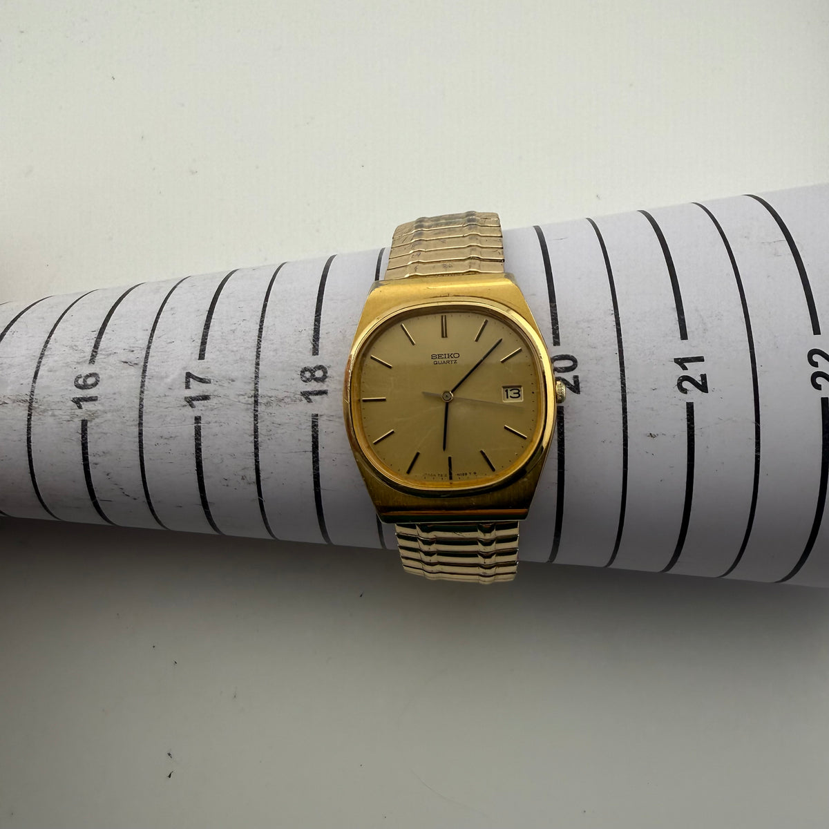 Vintage Seiko Quartz 7812-5009 Gold Tone August 1979 Watch (Fully Tested and working)- £75.00
