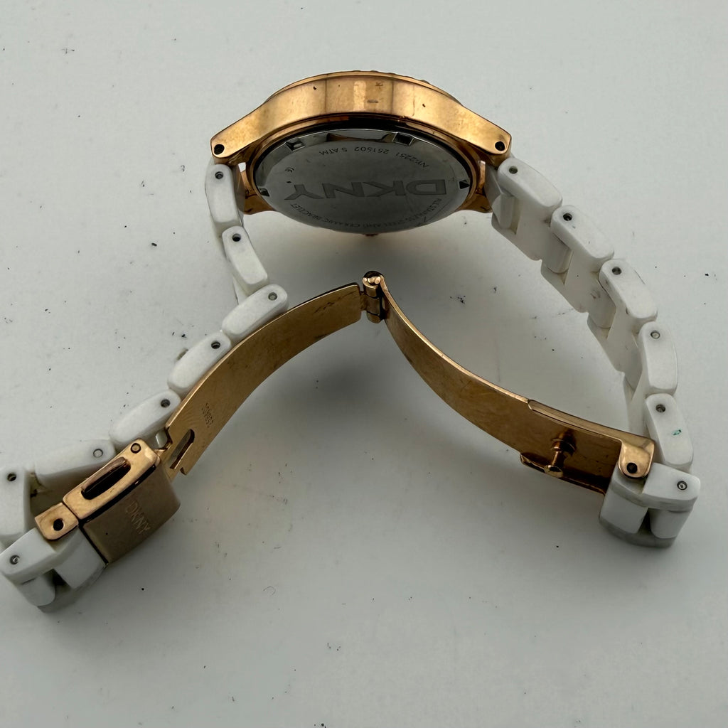 DKNY NY2251 Chambers Ladies White Ceramic Rose Gold Watch Fully Tested and Working- £25.00