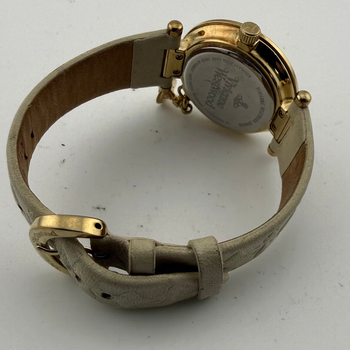 Vivienne Westwood Orb II VV006WHWH Ladies Gold Plated Swiss Quartz Watch 35mm Orb Charm- £80.00