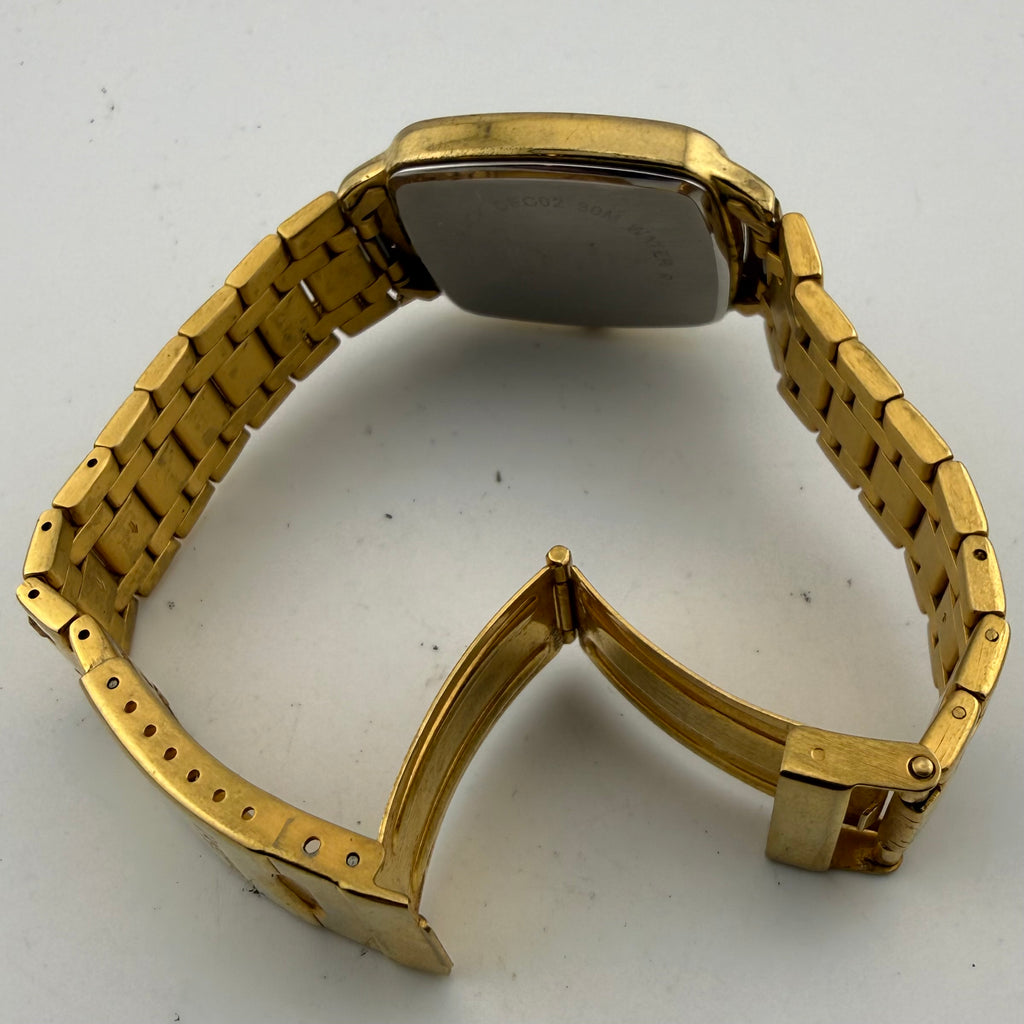 Decennis Gold Tone Quartz Date Watch Roman Dial 45mm New 10 Year Battery0 £20.00