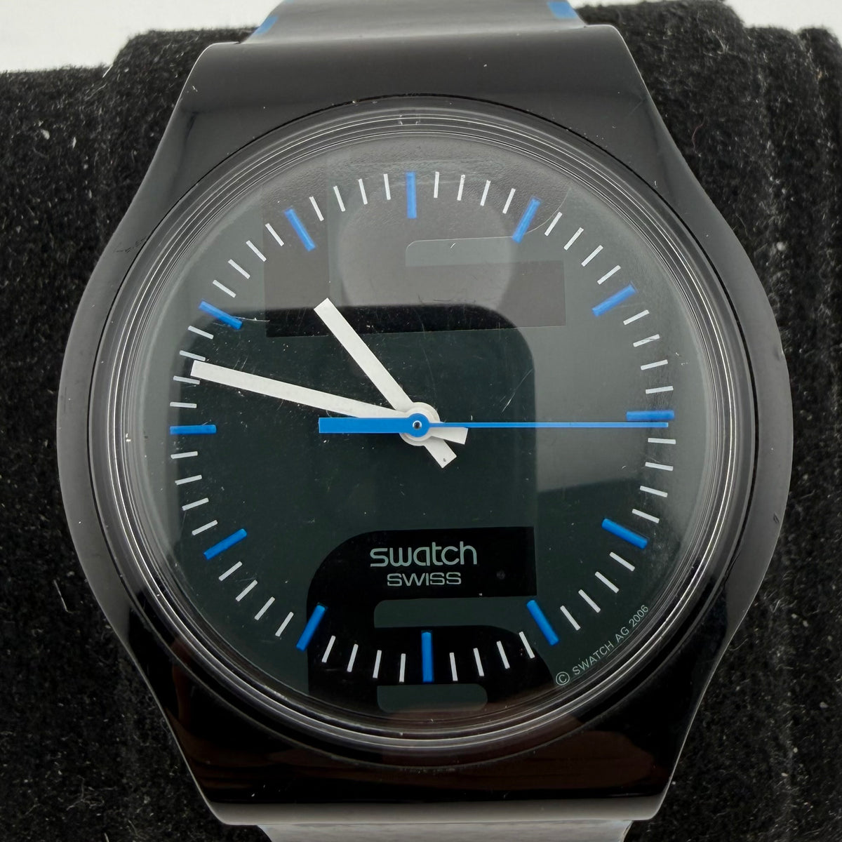 Swatch Swiss Black Blue Dial Silicone Strap Quartz Watch 38mm 2008 Fully Tested and Working-£15.00