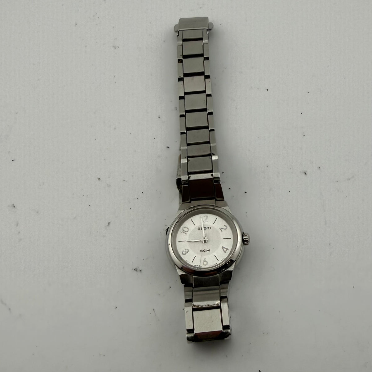 Seiko Ladies 1N01-0GP0 Silver Dial Quartz Bracelet Watch Fully Tested and Working- £40.00