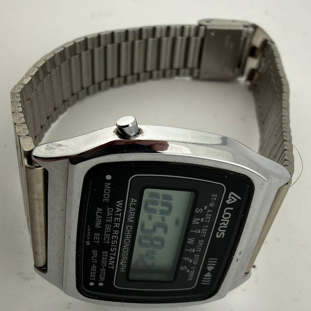 Vintage Lorus Alarm Chronograph Digital Watch Y798-4810 Japan 32mm (Fully Tested and working)- £40.00
