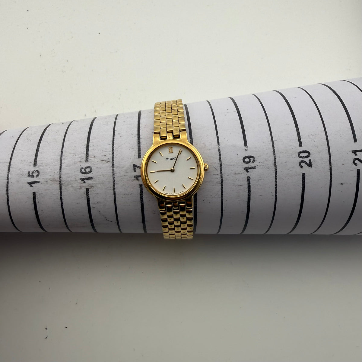 Seiko 1N00-1H90 Ladies Gold Tone Quartz Bracelet Watch Fully Tested and Working- £40.00