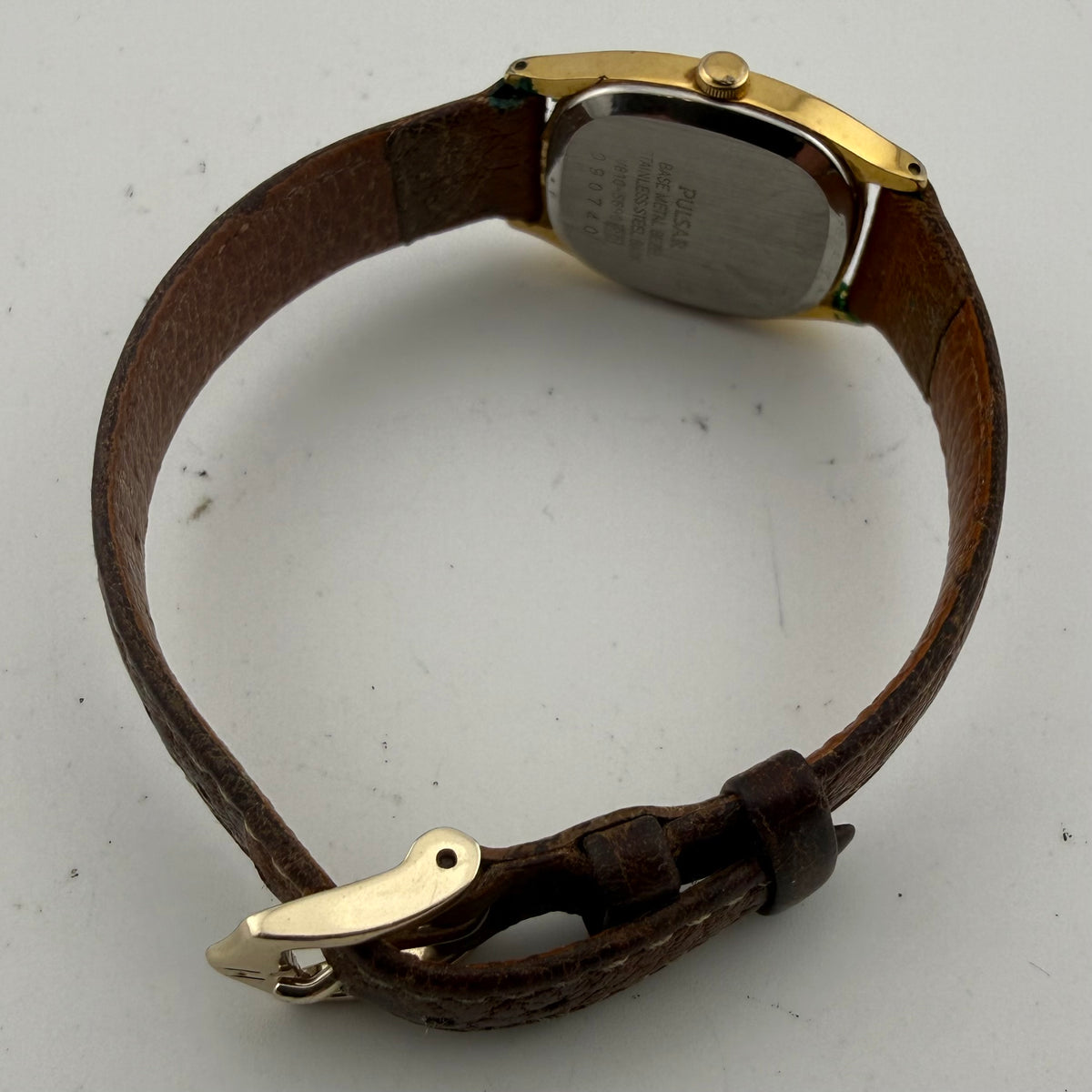 Vintage Pulsar V810-5690 Quartz Watch Gold Tone Arabic Dial Fully Tested and Working- £15.00