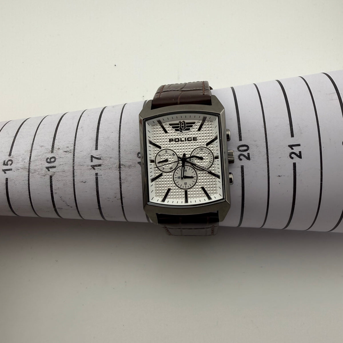 Police Saleve JF22048 Gents Rectangular Multifunction Quartz Watch 37mm (Fully Tested and Working)- £45.00