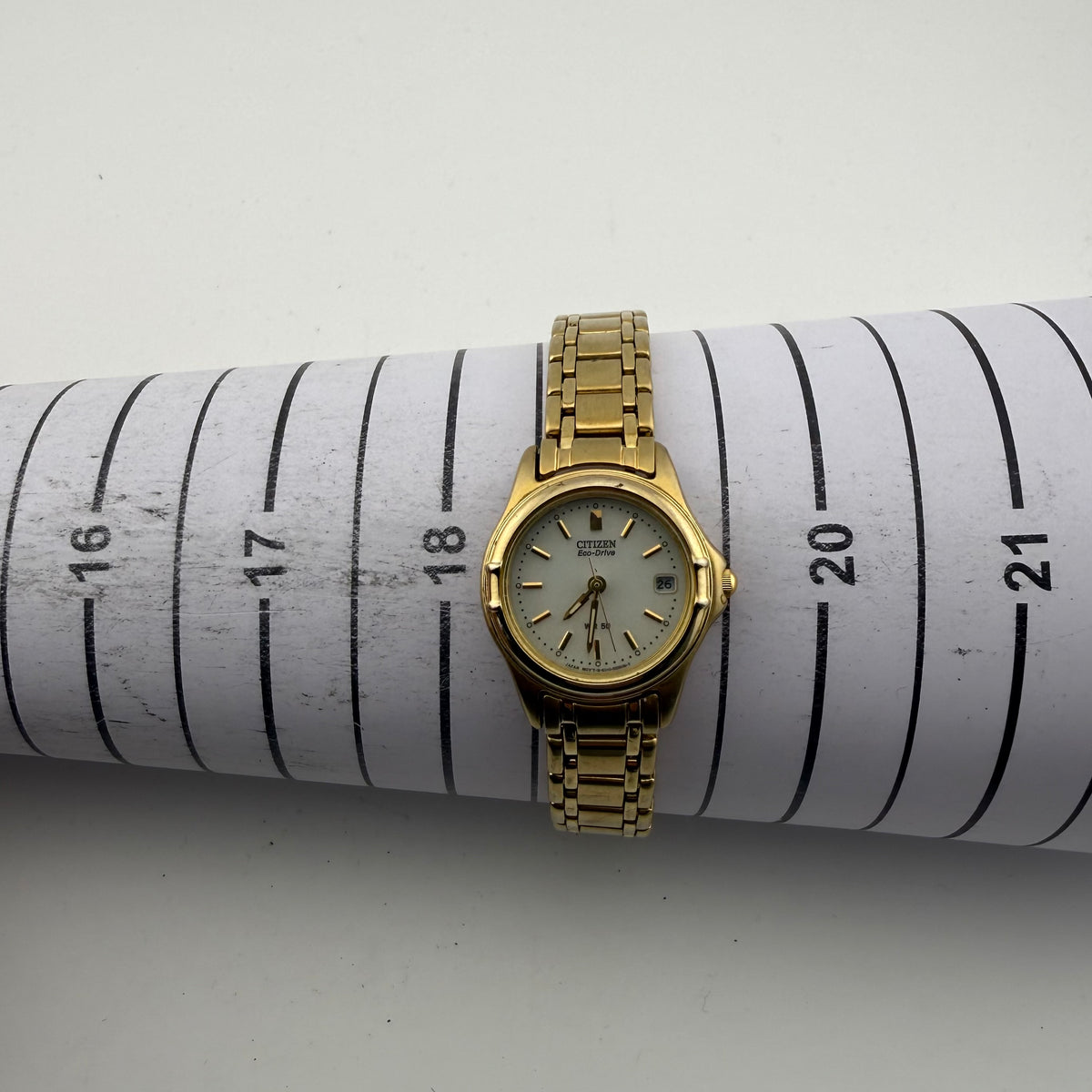 Citizen Eco-Drive Gold Tone Bracelet Watch – WR50 Date Model Fully Tested and Working £45.00