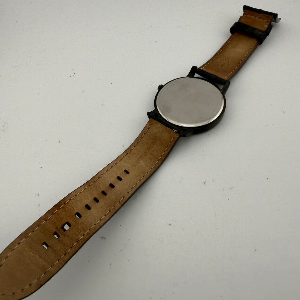 Fossil BQ2349 Men’s Minimalist Quartz Watch White Dial Blue Hands Leather Strap 46mm- £35.00