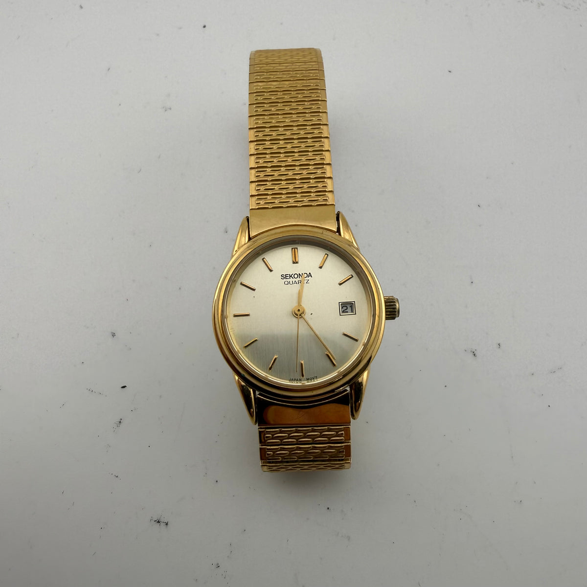 Sekonda 1624 Vintage Style Gold Tone Quartz Date Watch 27mm Stretch Bracelet (Fully Tested and working)- £15.00