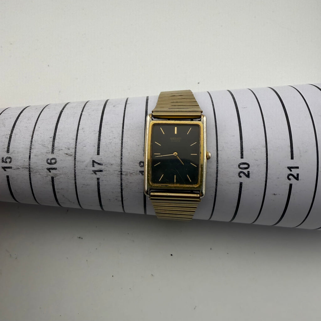 Vintage Seiko Quartz 6530-5550 Black Dial Gold Tone Watch (Fully Tested and working)- £10.00