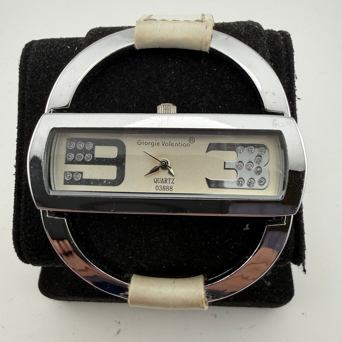 Giorgie Valentian 03888 Ladies Crystal Style Cuff Bangle Quartz Watch Fully Tested and Working