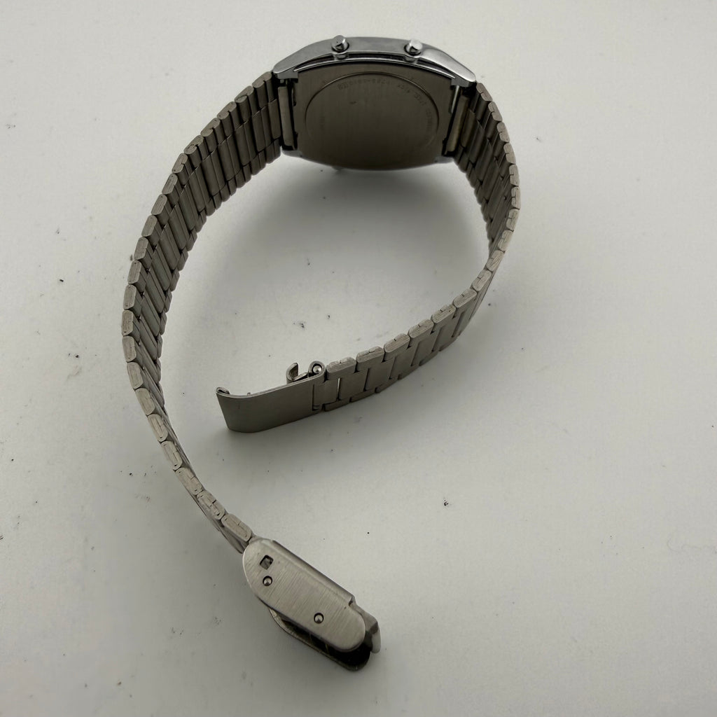 Vintage Lorus Alarm Chronograph Digital Watch Y798-4810 Japan 32mm (Fully Tested and working)- £40.00