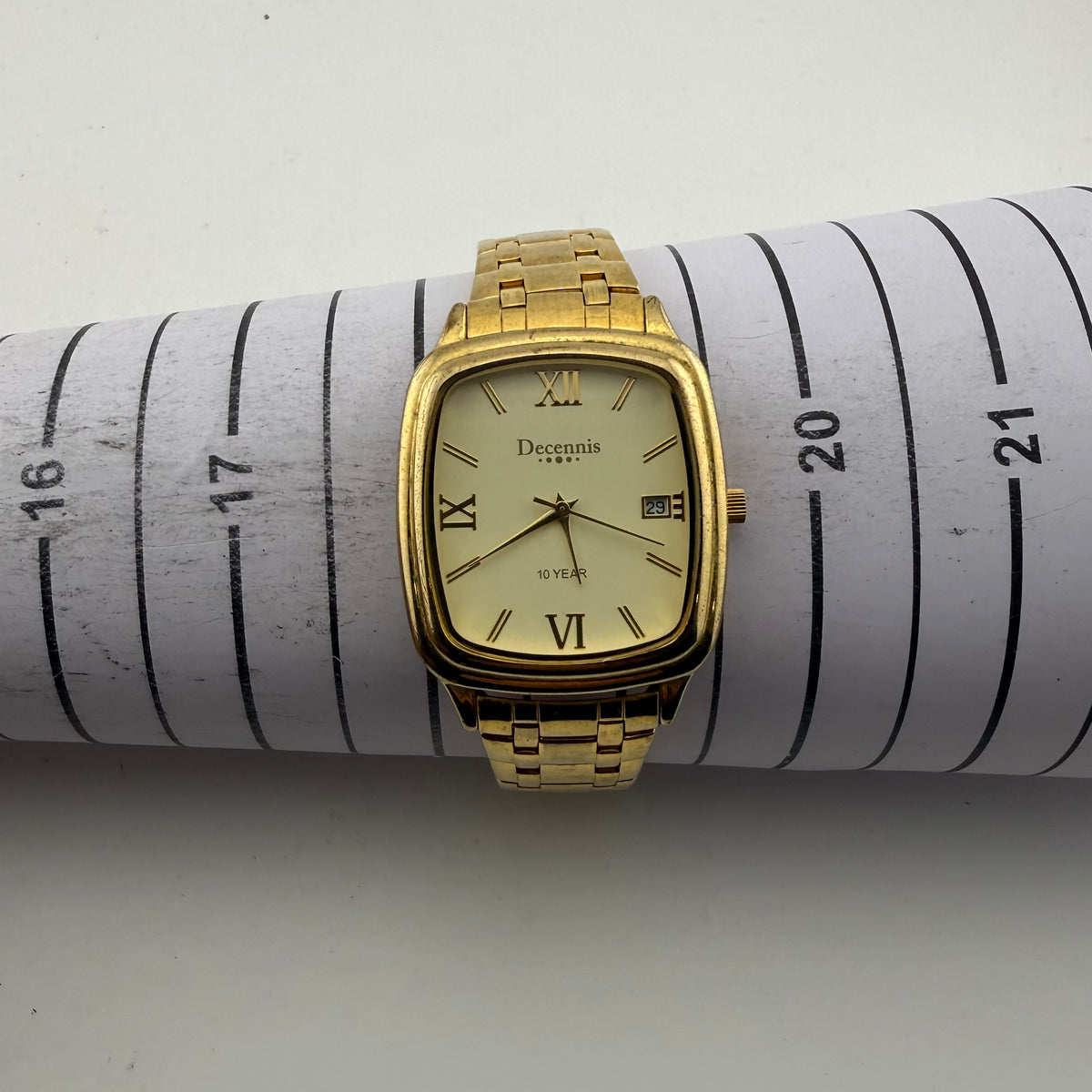 Decennis Gold Tone Quartz Date Watch Roman Dial 45mm New 10 Year Battery0 £20.00
