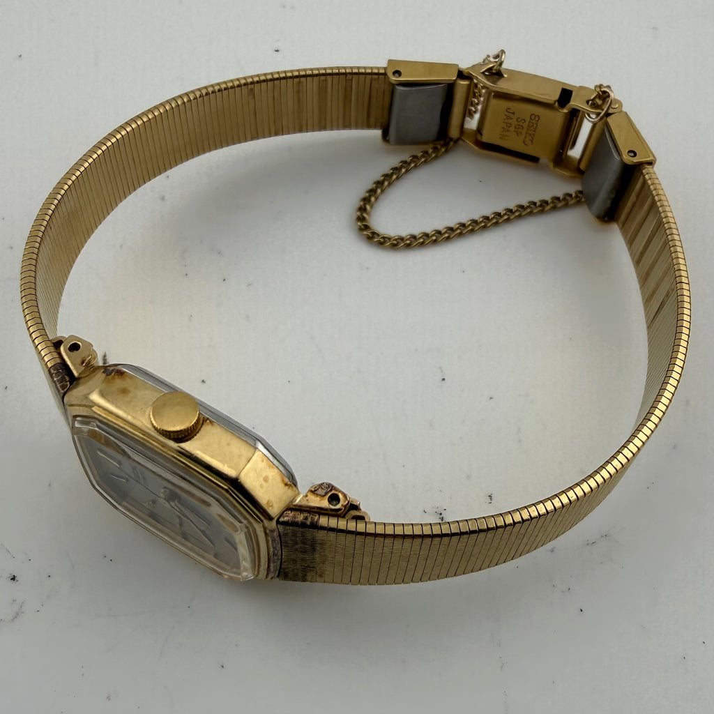 Vintage Seiko 1421-5610 Ladies Gold Tone Quartz Watch October 1981 20mm (Fully Tested and working)- £35.00