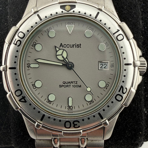 Accurist 383384 Vintage Quartz Sport 100M Stainless Steel Watch 41mm- £35.00
