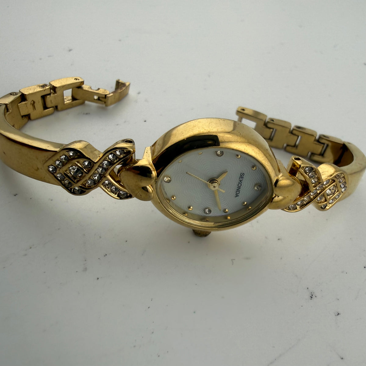Sekonda Ladies Gold Tone Quartz Watch Crystal Set Heart Bracelet Fully Tested and Working- £12.00