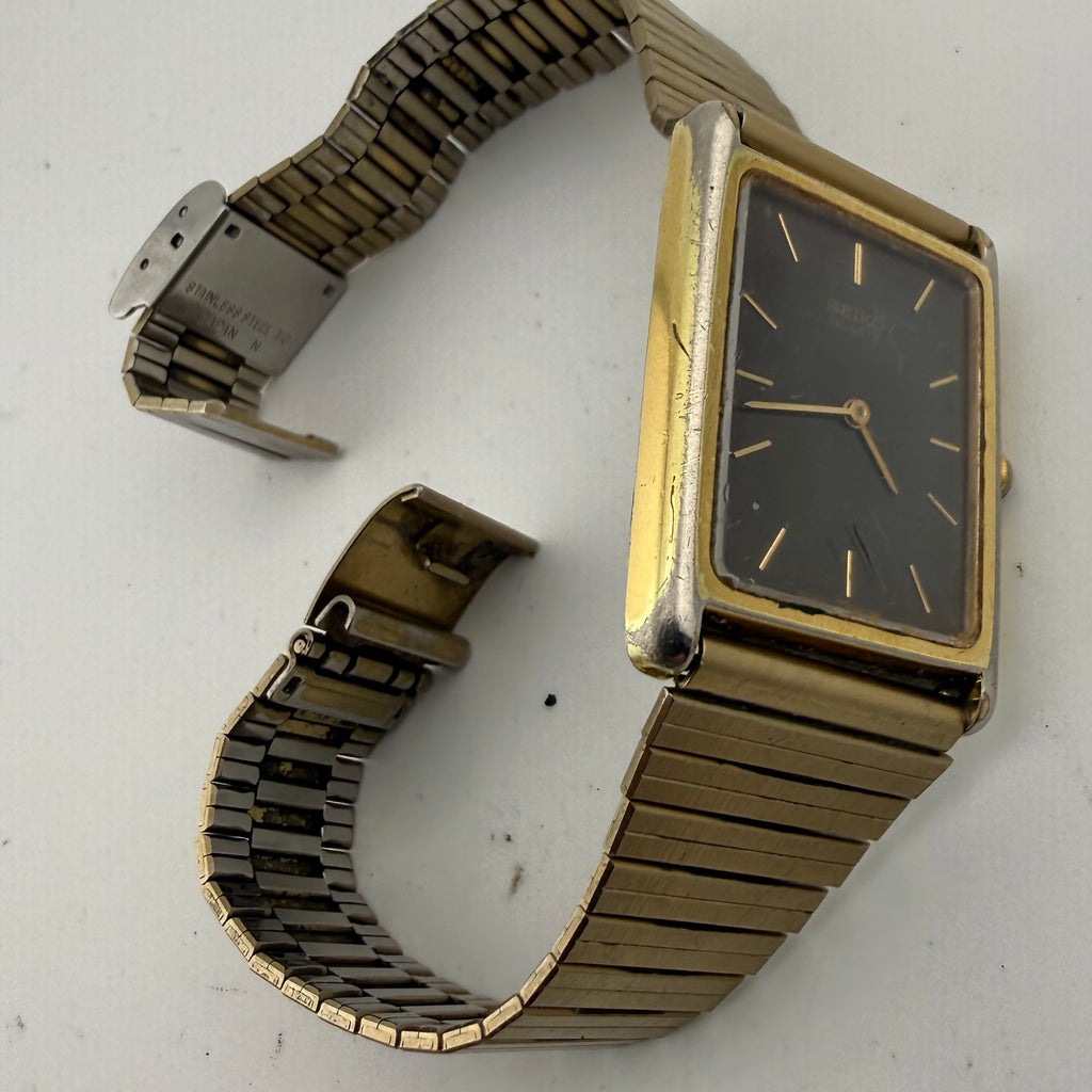 Vintage Seiko Quartz 6530-5550 Black Dial Gold Tone Watch (Fully Tested and working)- £10.00