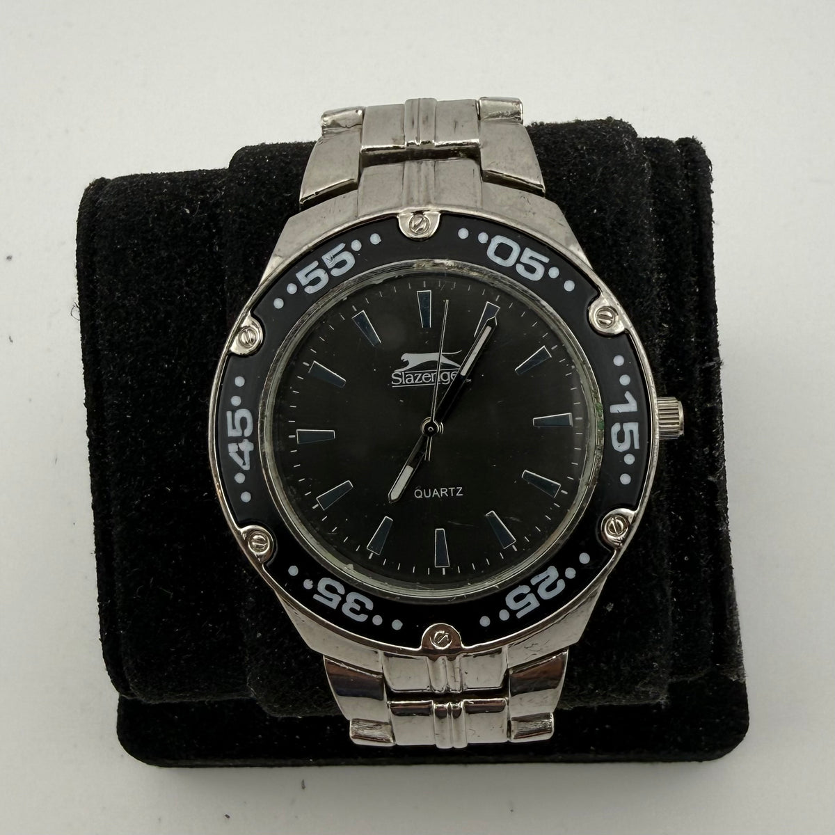 Slazenger Gents Black Dial Quartz Stainless Steel Bracelet Watch Fully Tested and Working- £15.00