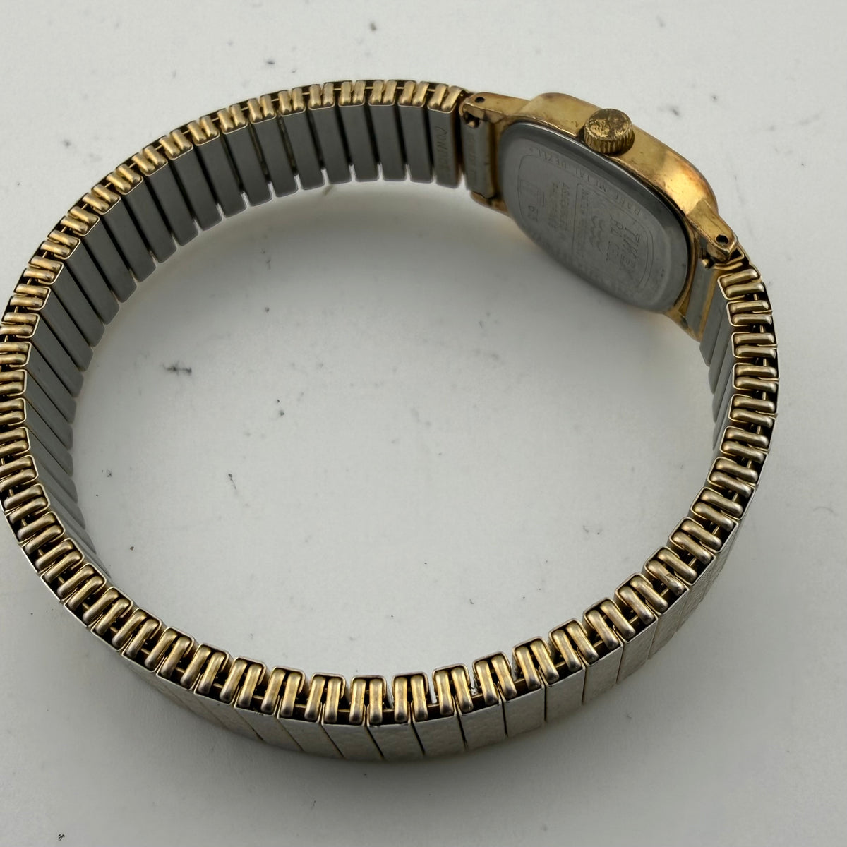 Vintage Timex T65 Ladies Gold Tone Quartz Watch Expansion Bracelet Fully Tested and Working- £10.00