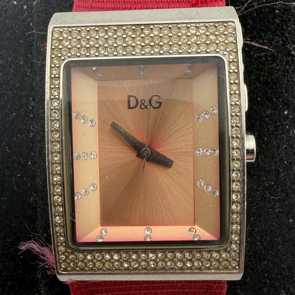 D&G Dolce & Gabbana Time Ladies Crystal Set Pink Watch Fully Tested and Working- £25.00