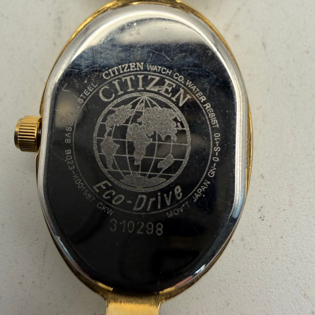 Citizen Eco-Drive B023-K002793 Ladies Gold Tone Oval Bracelet Watch (Fully Tested and Working)- £35.00