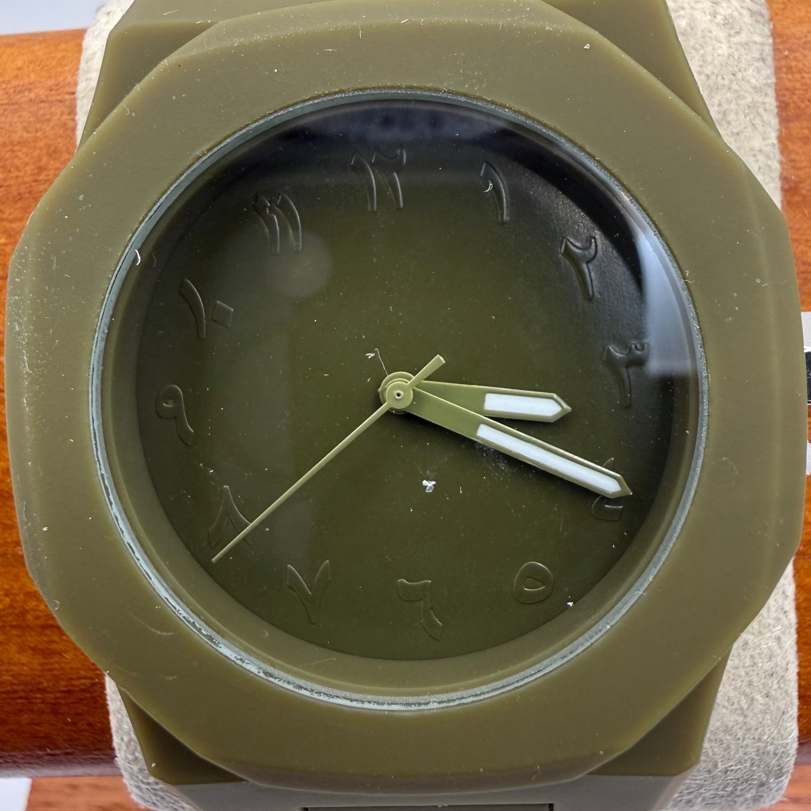 Unisex Arabic Numeral Olive Green Watch 43.5mm (Fully Tested and Working)- £10.00