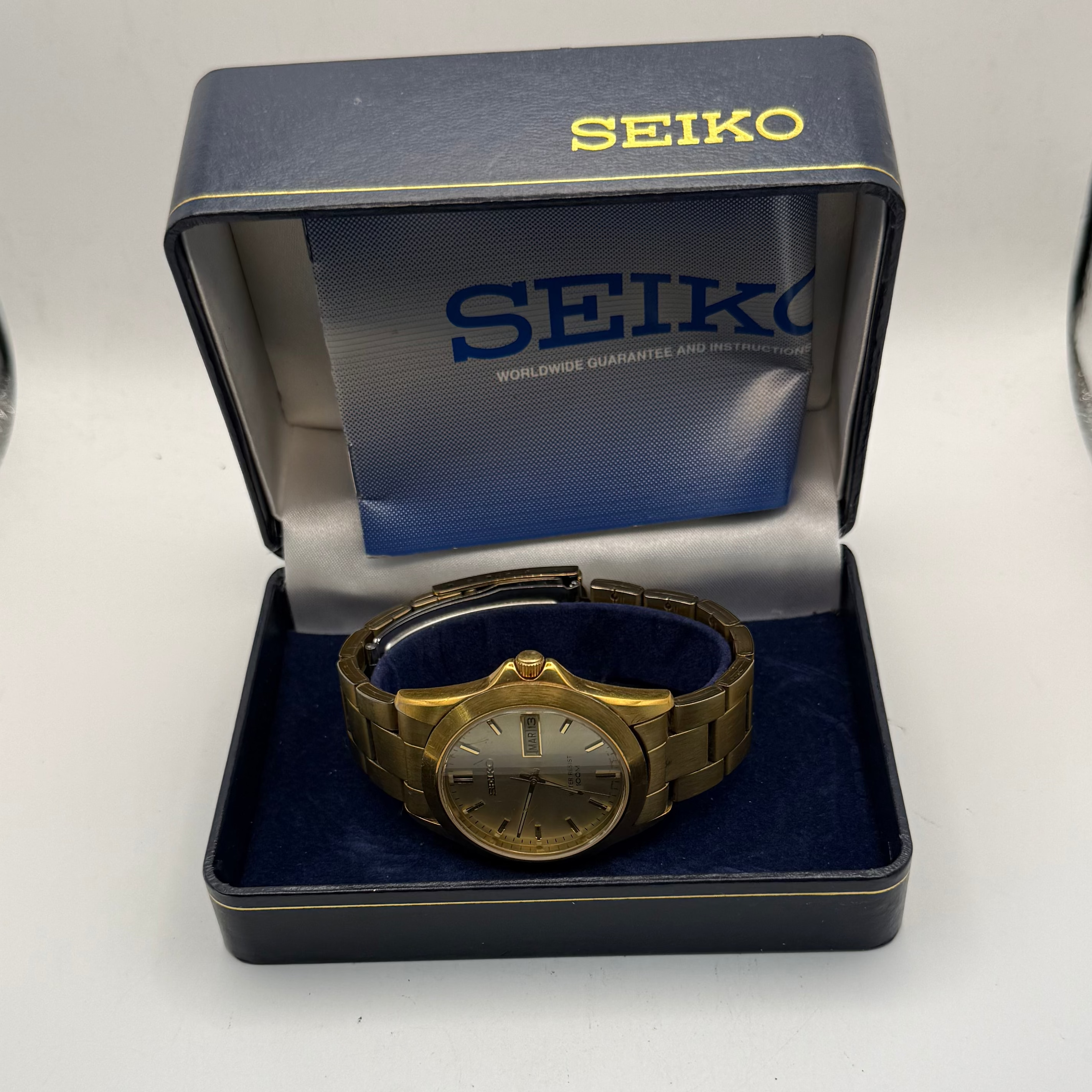 Seiko 7N43-9A20 Gold Tone Day Date Quartz Men's Watch 40mm Boxed- £65.00