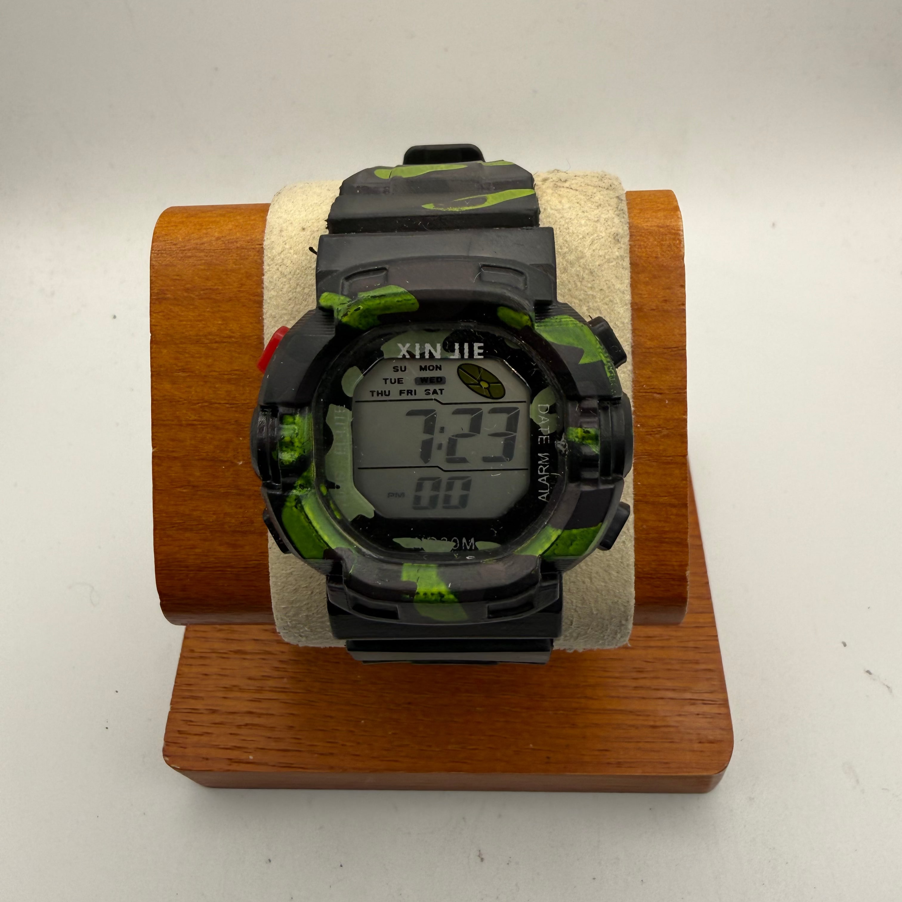 XINJIE Digital Camouflage Children's Youth Watch 39.5mm Black Green- £5.00