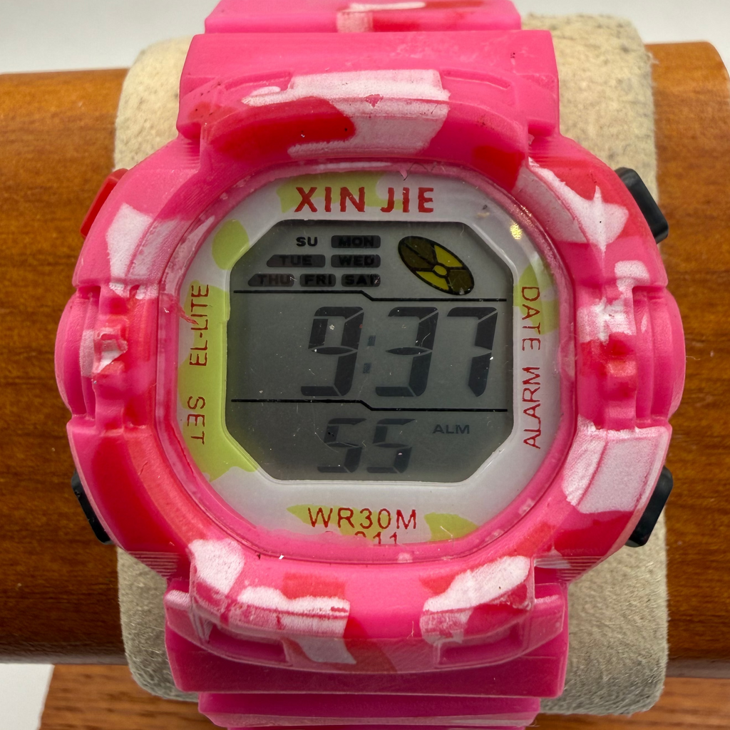 XINJIE Digital Camouflage Children's Youth Watch Pink White 39.5mm- £5.00