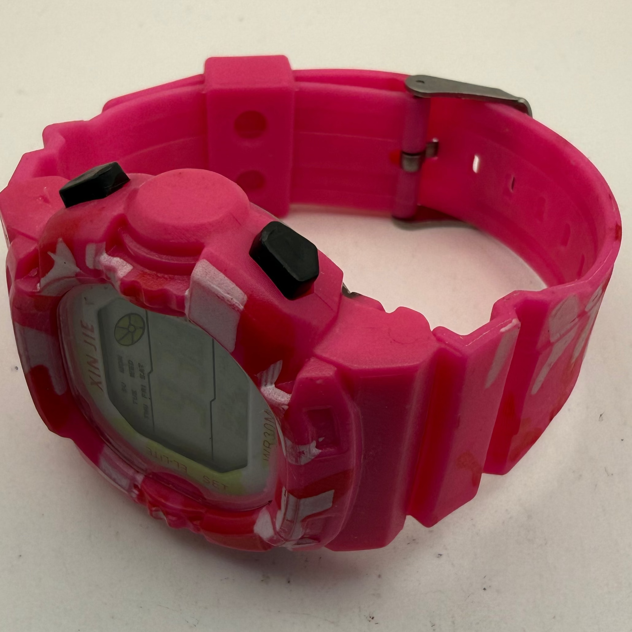 XINJIE Digital Camouflage Children's Youth Watch Pink White 39.5mm- £5.00