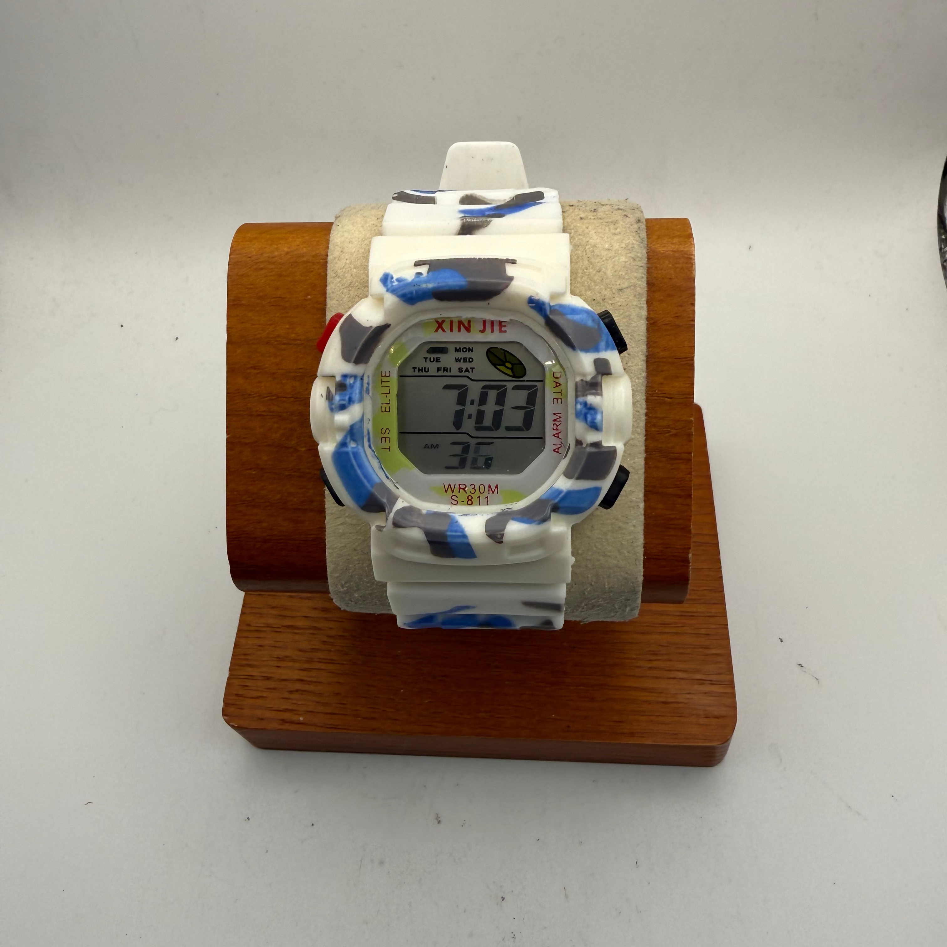 XINJIE Digital Camouflage Children's Youth Watch White Blue Green- £5.00