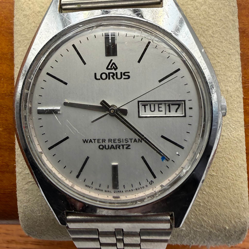 Lorus Day Date Silver- £29.99