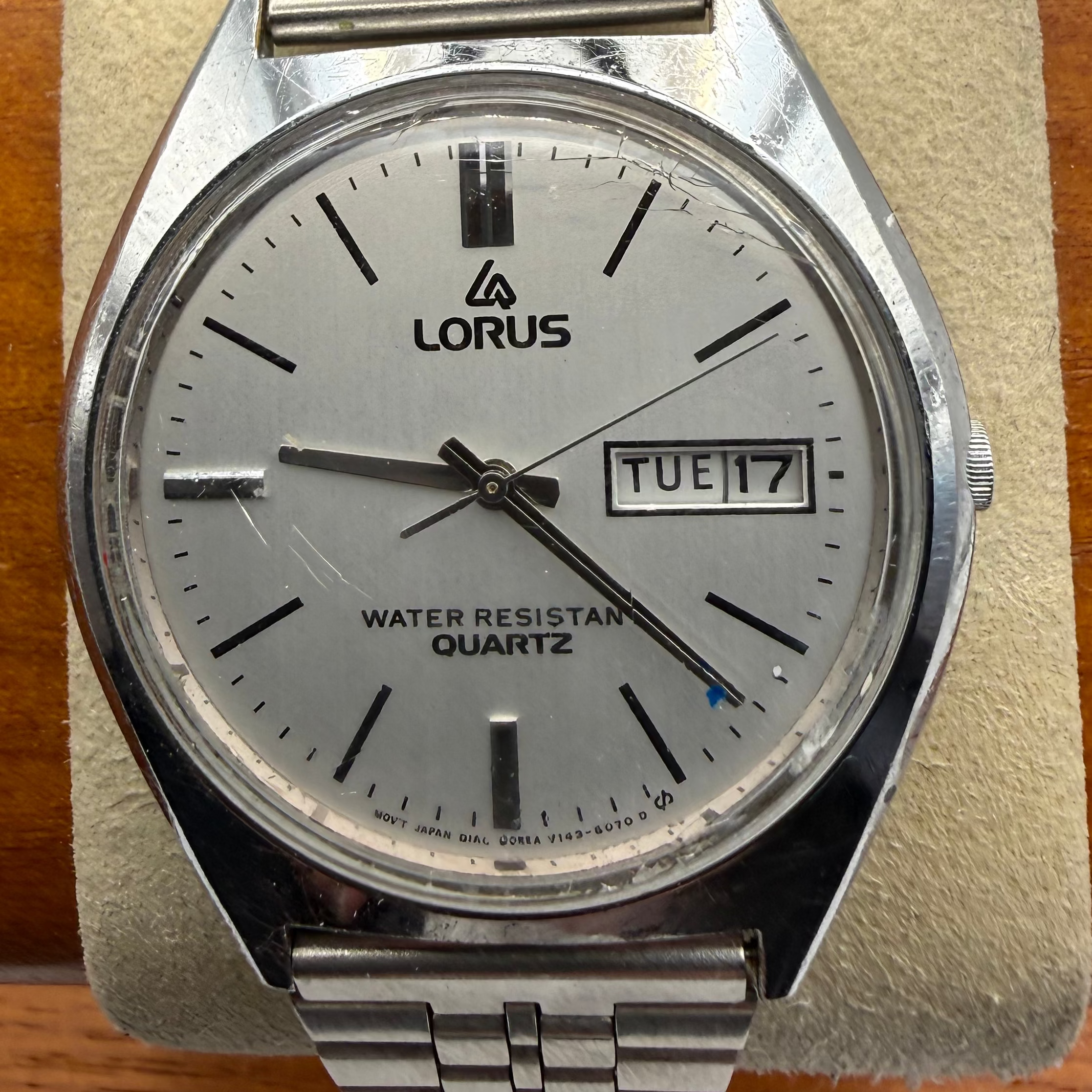 Lorus Day Date Silver- £29.99